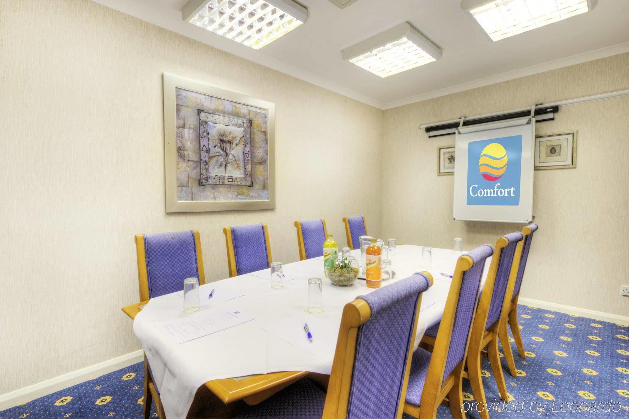 Flexistay Reading West Aparthotel - With Communal Kitchen Use Экстерьер фото
