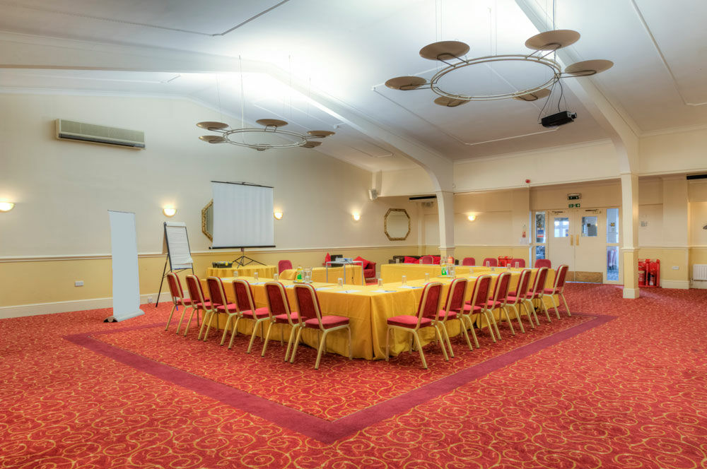 Flexistay Reading West Aparthotel - With Communal Kitchen Use Экстерьер фото
